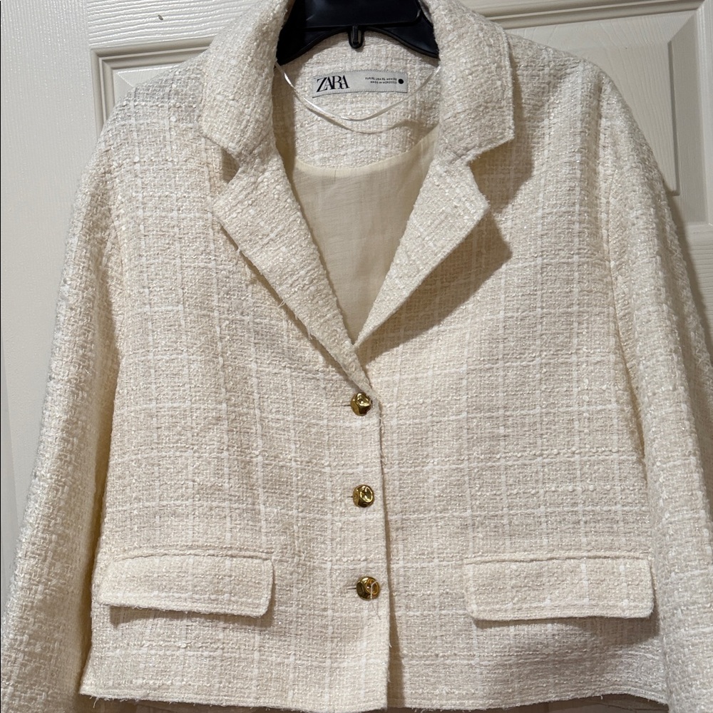 ZARA Cream Tweed Blazer with Gold Buttons